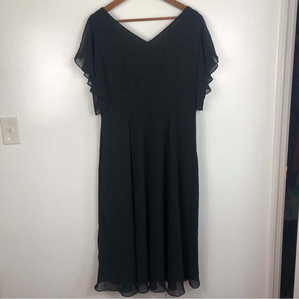 Adrianna Papell Woman Chifon Ruffle Dress Size 16W - Picture 7 of 7